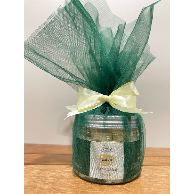 

Hampers Kue Kering Lebaran Nastar Kastengel Sagu Keju