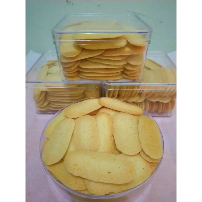 

Kue kering lidah kucing