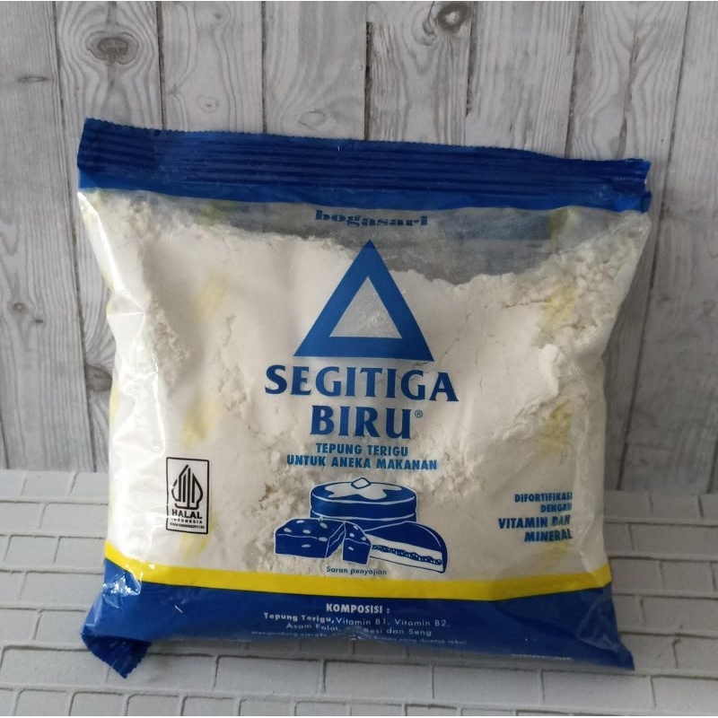 

Tepung Terigu Segi Tiga Biru 500gr