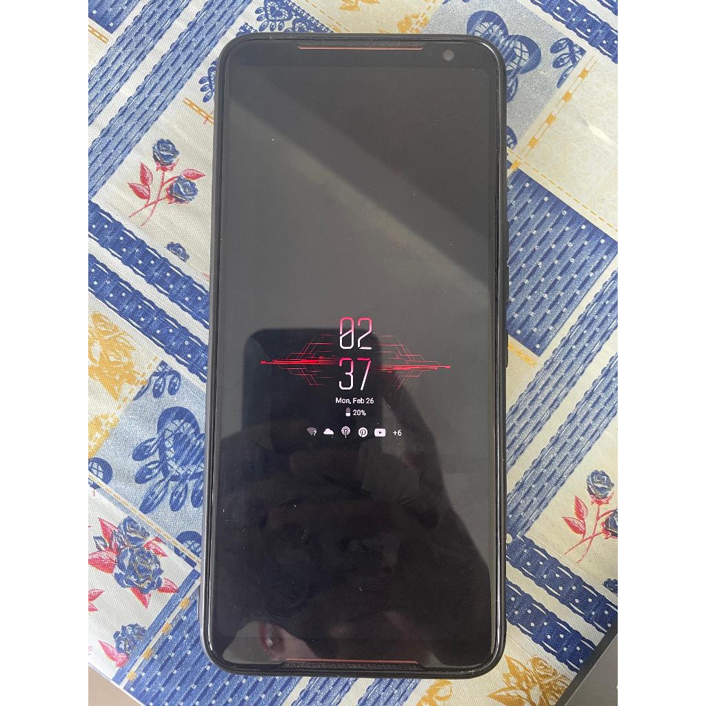 ROG ASUS PHONE 2 (Second) 8/128 (Software Paling Baru)