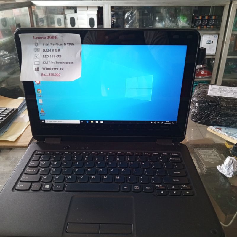 Laptop murah Lenovo 300E Ram 8 GB ssd 128 gb
