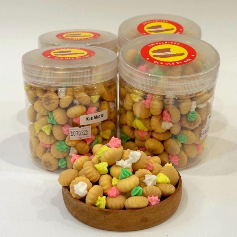 

Kue Monas / Es Krim / Gem Rose