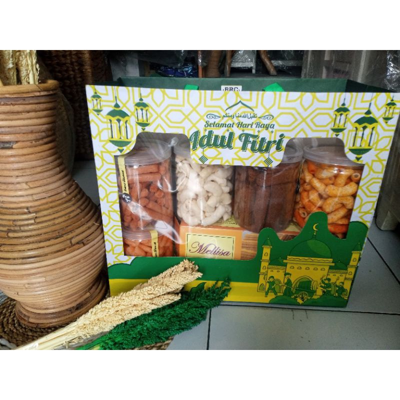 

12pcs Paper bag mika lebaran idul fitri 35x16x30