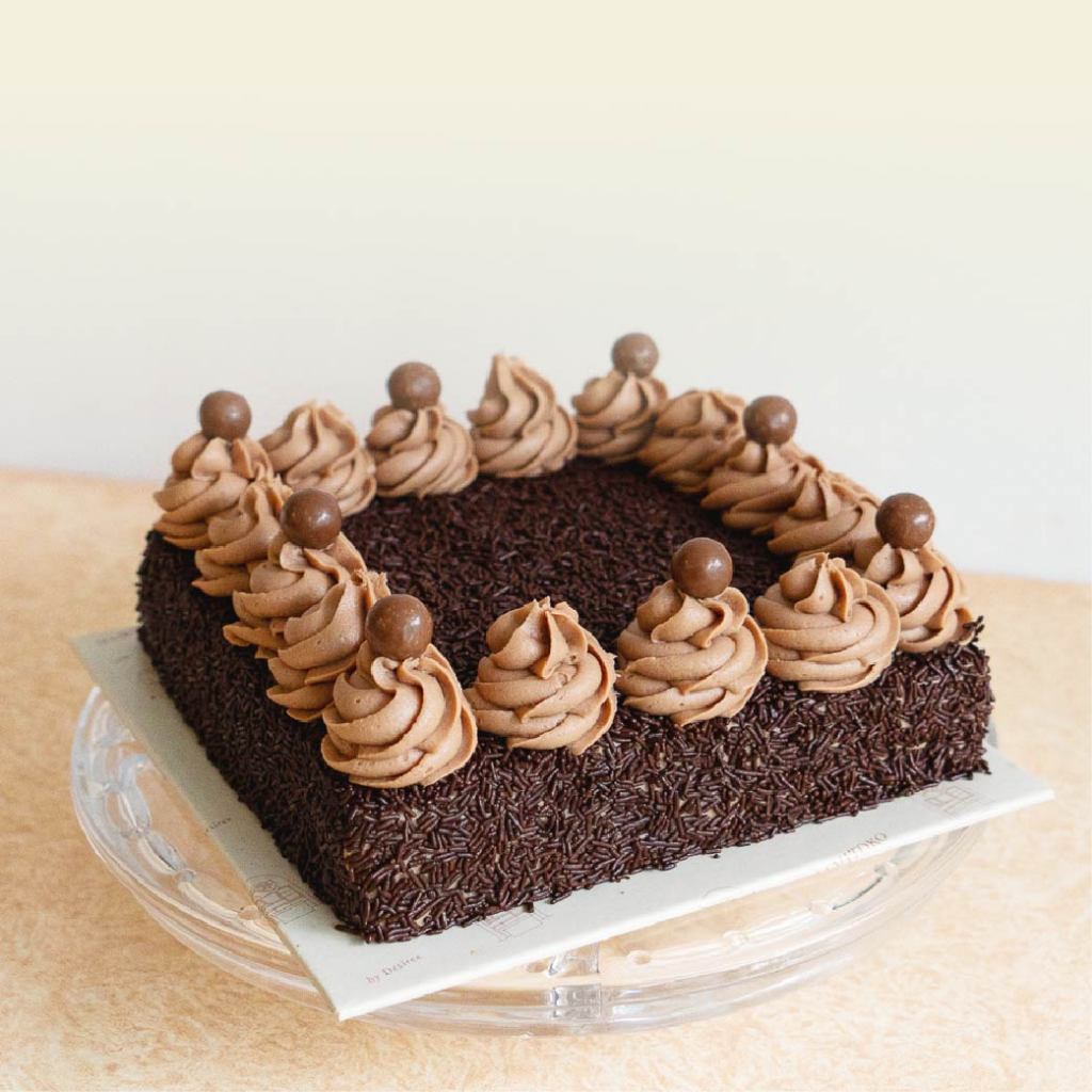 

Mamitoko - Iced Milo Wholecake