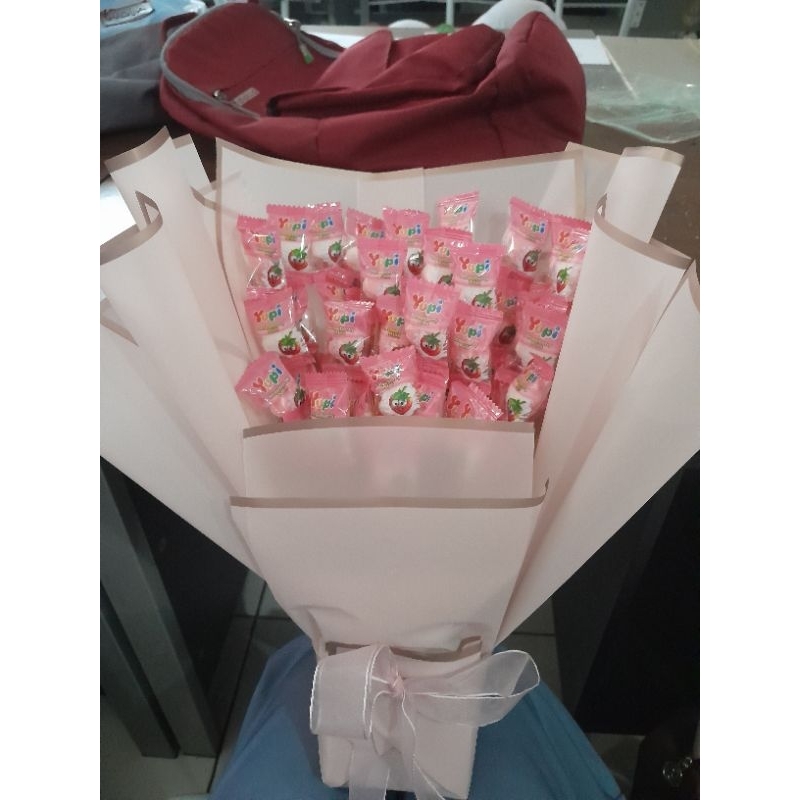 

Buket yupi strawberry kiss