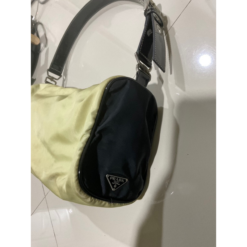 prada shoulder bag tas auth