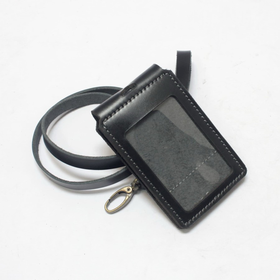 

ID Card Holder Model Lipat Kulit Asli - Name Tag Magnet Tali