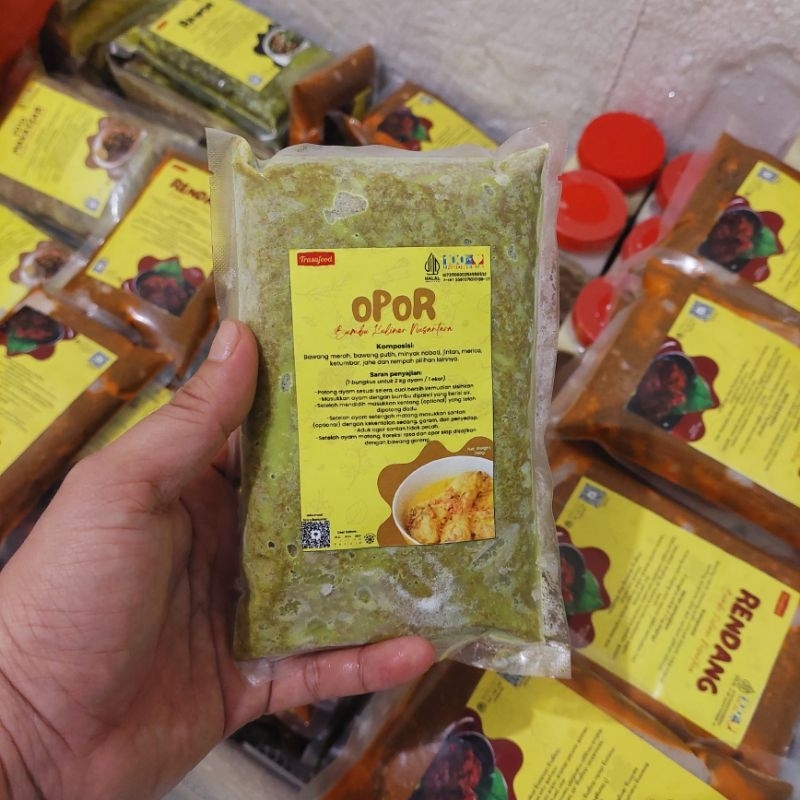 

Jual Bumbu Opor Ayam, Jual Bumbu Basah, Jual Aneka Bumbu Instant, Oleholeh Makassar