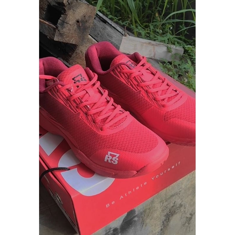 Sepatu RS Rosobin 18