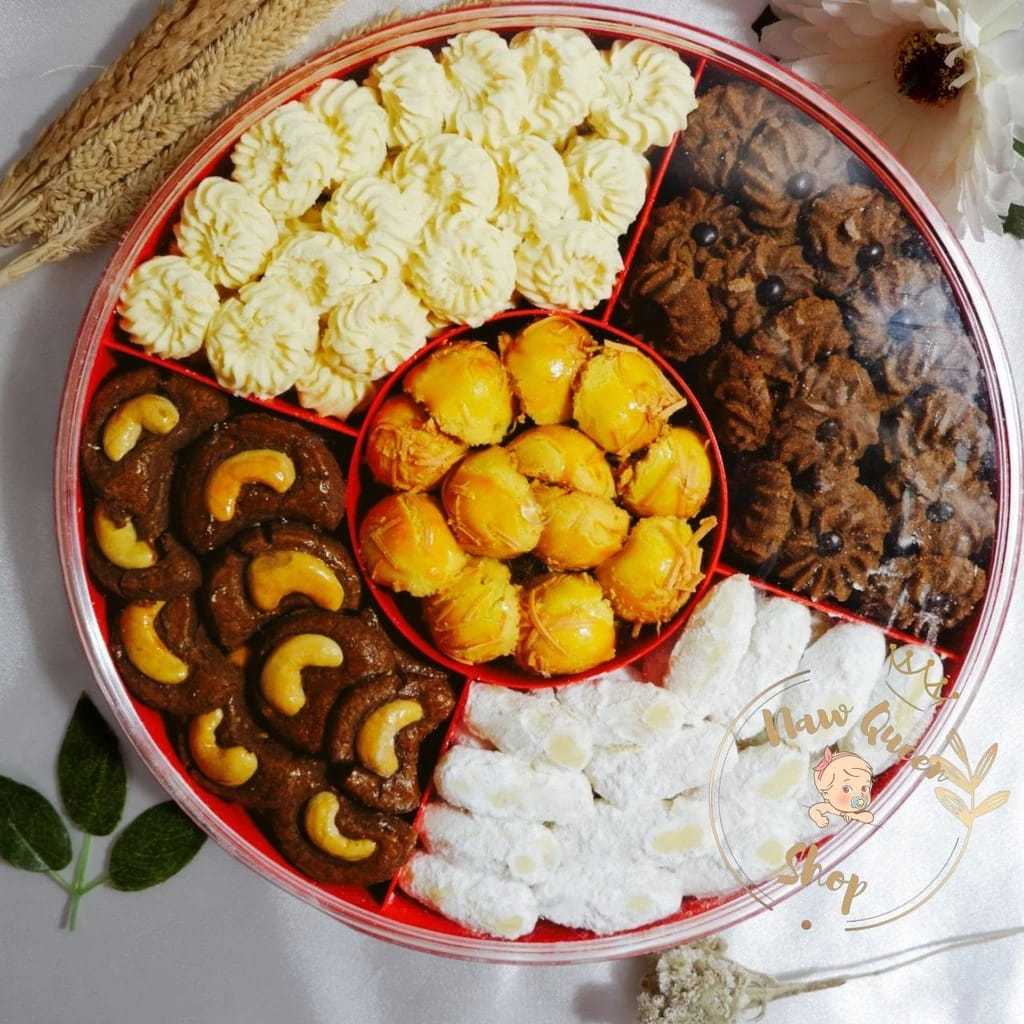 

Kombo kue lebaran campur