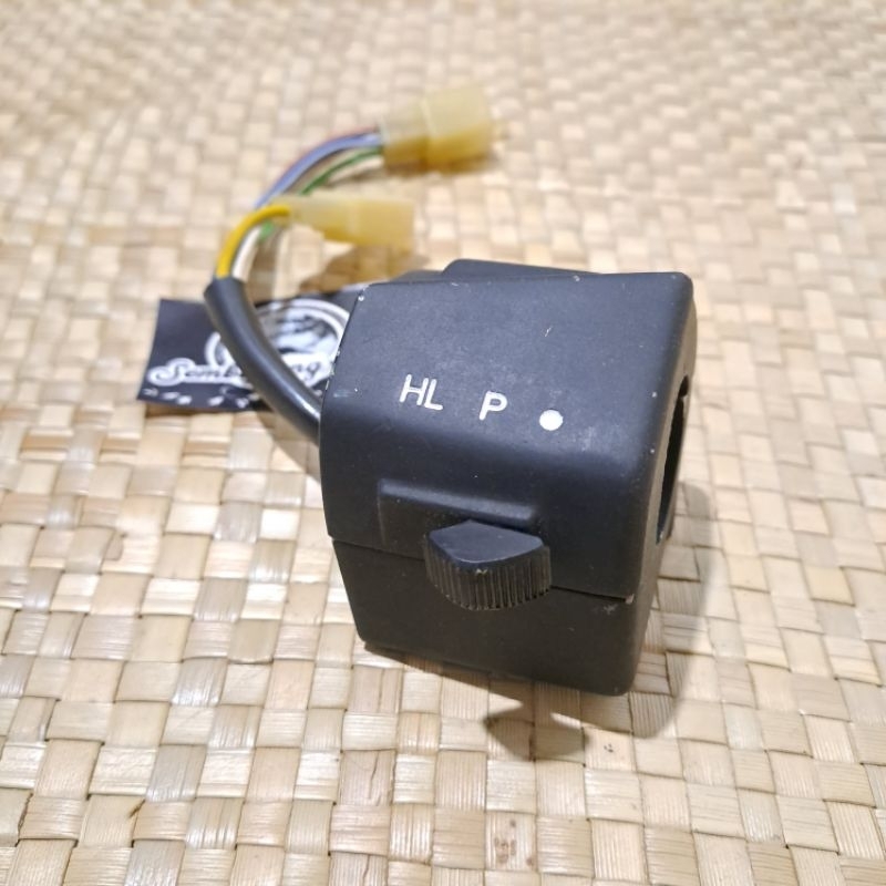 HOLDER SAKLAR KANAN HONDA ASTREA800 ASDAP ASTREA 800 ENGKEL ORI ORIGINAL KGD