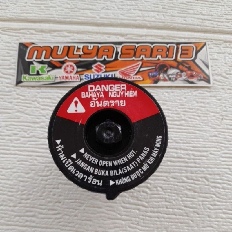 TUTUP AIR RADIATOR VARIO 125  NEW VARIO 150 NEW 160 PCX 150 160 ADV ORIGINAL