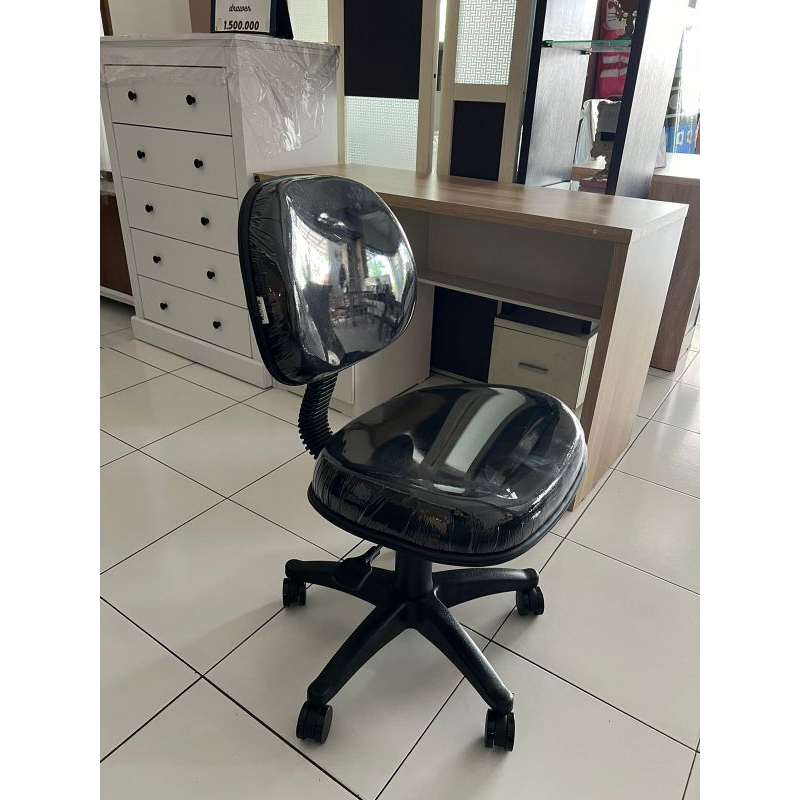 kursi belajar/kursi belajar putar/kursi belajar hitam/kursi belajar roda/kursi putar/kursi kantor/ku
