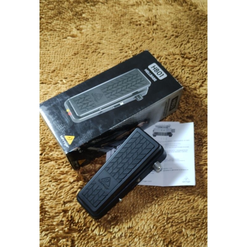 Efek Gitar wah behringer HB-01