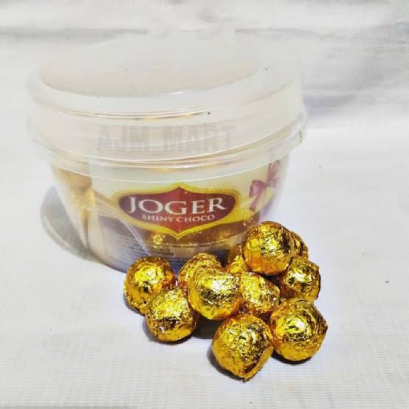 

Coklat Joger Bola emas dan Warna Warni