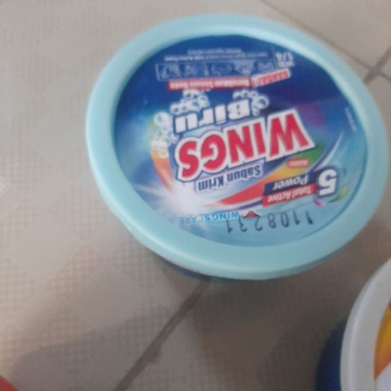 Sabun Cuci Cremdet wings Biru /Ekonomi 1/4 Pot- 1dus isi 36pot