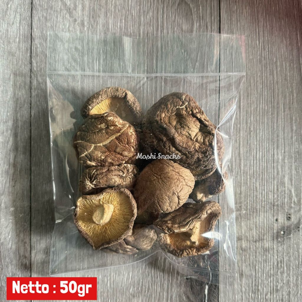 

Jamur Shitake Kering Xiang Gu Hioko Fragrant Mushroom 50gr / Jamur Hiongku Hiong Ku / Dried Mushroom IKPS