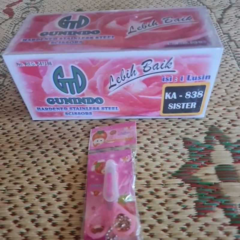 

Gunting Gunindo ka-838 sister kemasan 1 dozen CO BONUS 1PCS GUNTING KARAKTER