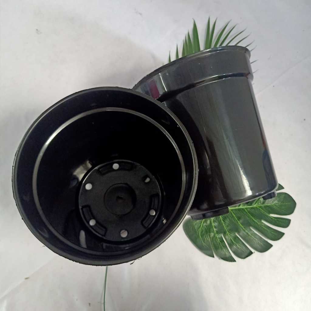 POT BUNGA POLOS HITAM 10  / POT BUNGA BIBIT / POT BUNGA PLASTIK / POT TANAMAN / POT PETANI Uk 10