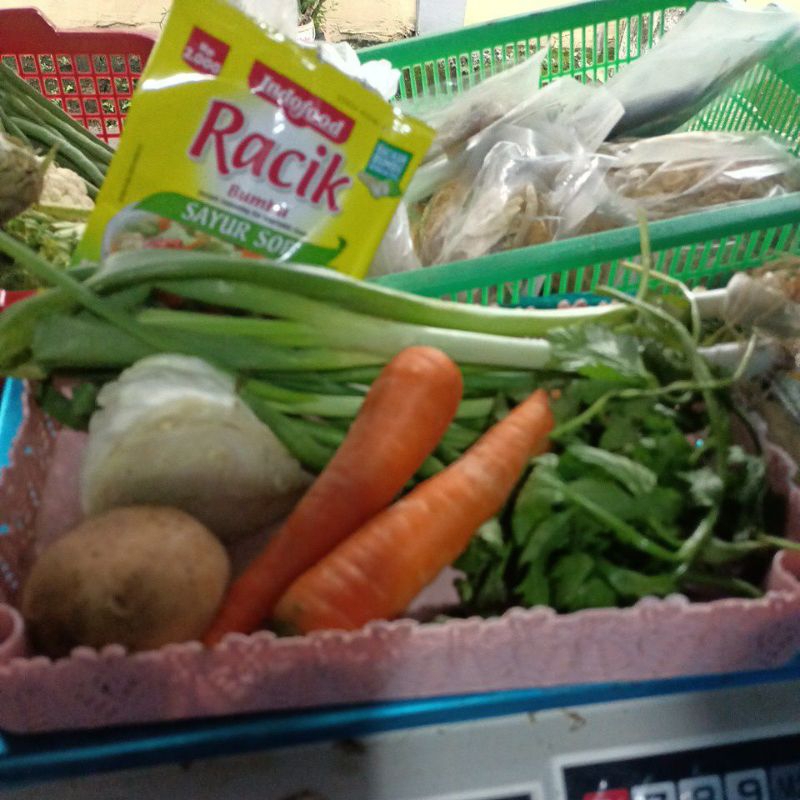 

Sayur Sop Komplit