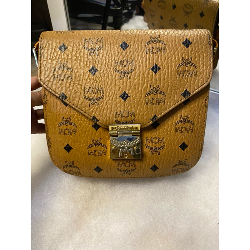 MCM bag patricia brown 2017 GHW slingbag
