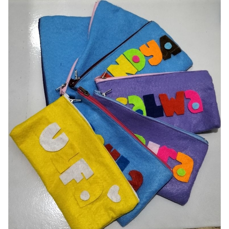 

dompet / tempat pensil bahan kain flanel