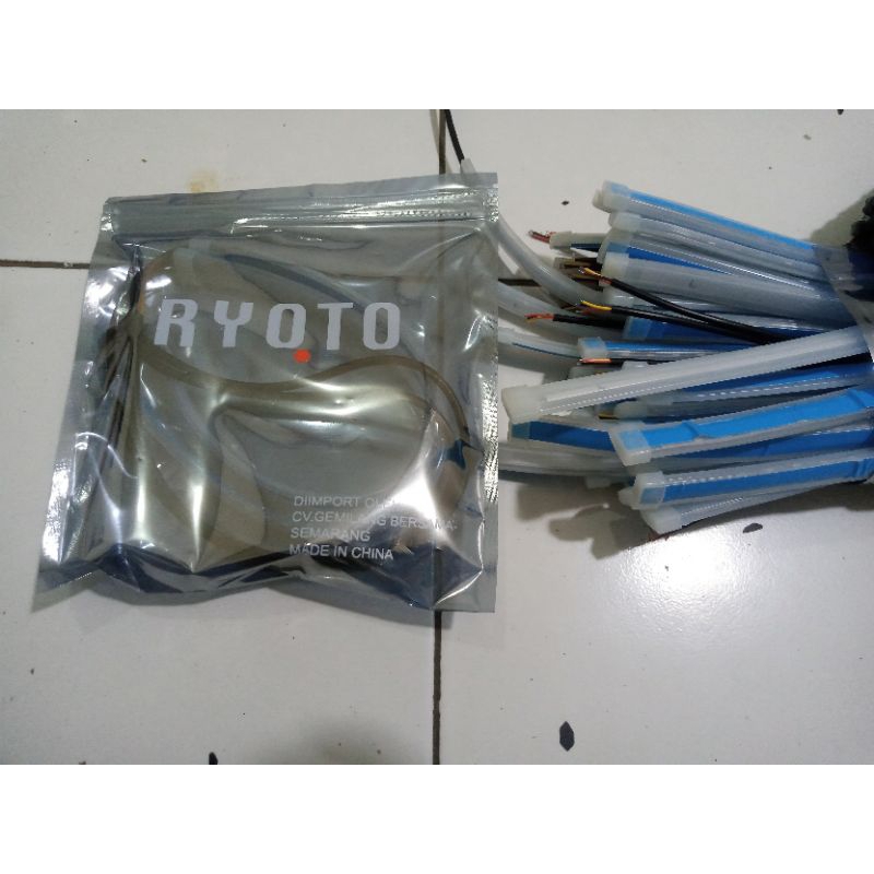 Lampu alis Montor Sen Running Welcome Running universal