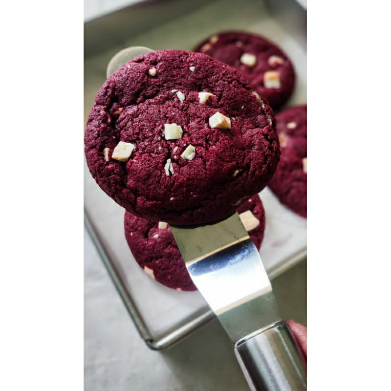 

Red velvet soft Cookies with filling cheese/Redvelvet Cookies/ChewyCookies