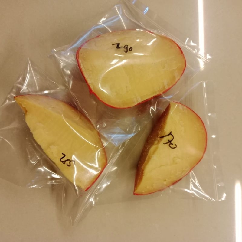 

RB Keju Edam Ayam Emas Bola (Potongan)