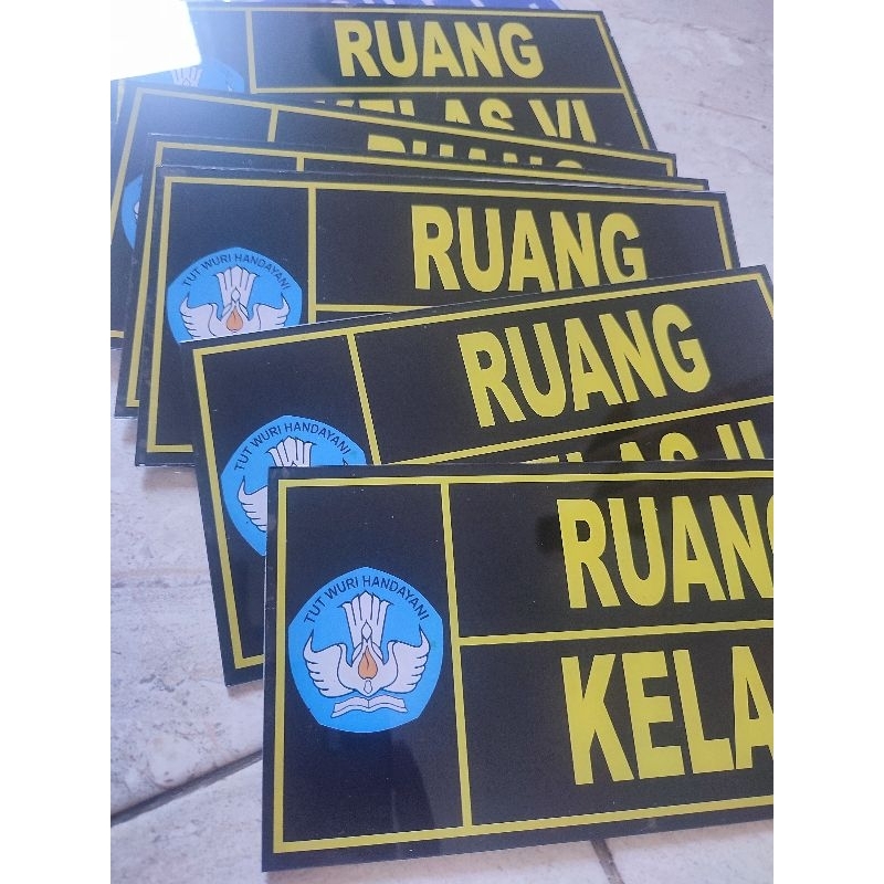 

Papan akrilik Satu Sisi ukuran 20 x 10 cm [ CUSTOM ]