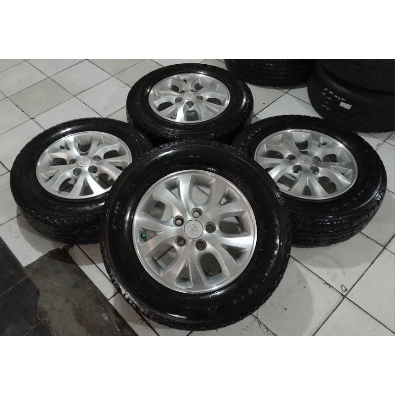 Velg Pelek Mobil Bekas Oem Inova Ring 15x6 Pcd 5x114,3 ÷ Ban GT Radial 205 70 R15