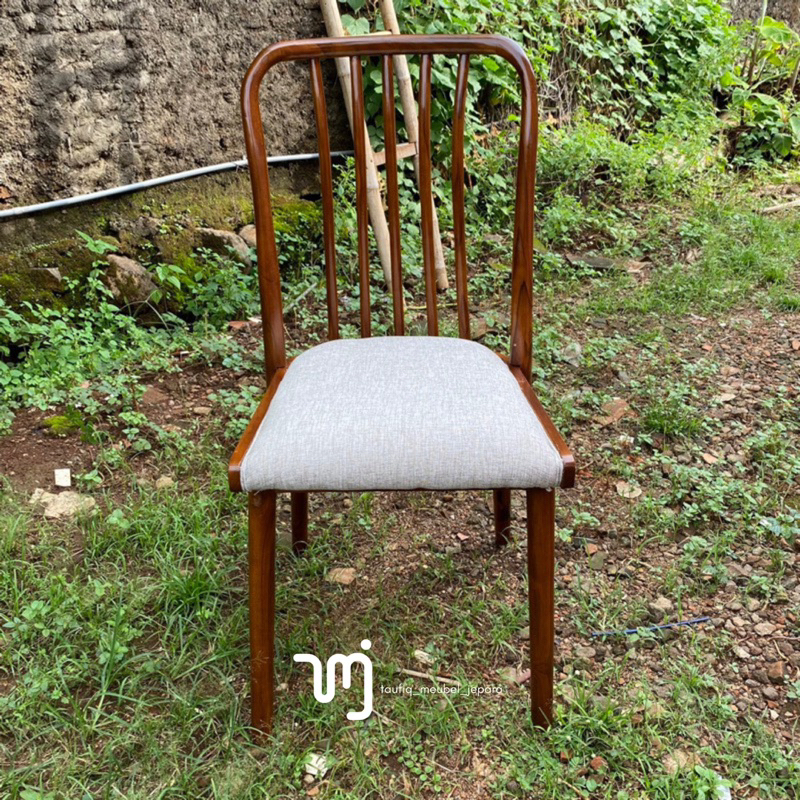 Kursi Cafe Minimalis / Kursi Retro / Kursi Minimalis / Kursi Cafe Retro