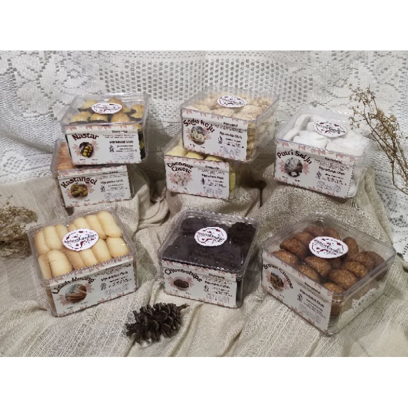 Hampers kue kering malang (nastar, lidah kucing, putri salju, kastangel, sagu keju, browncheese, coc