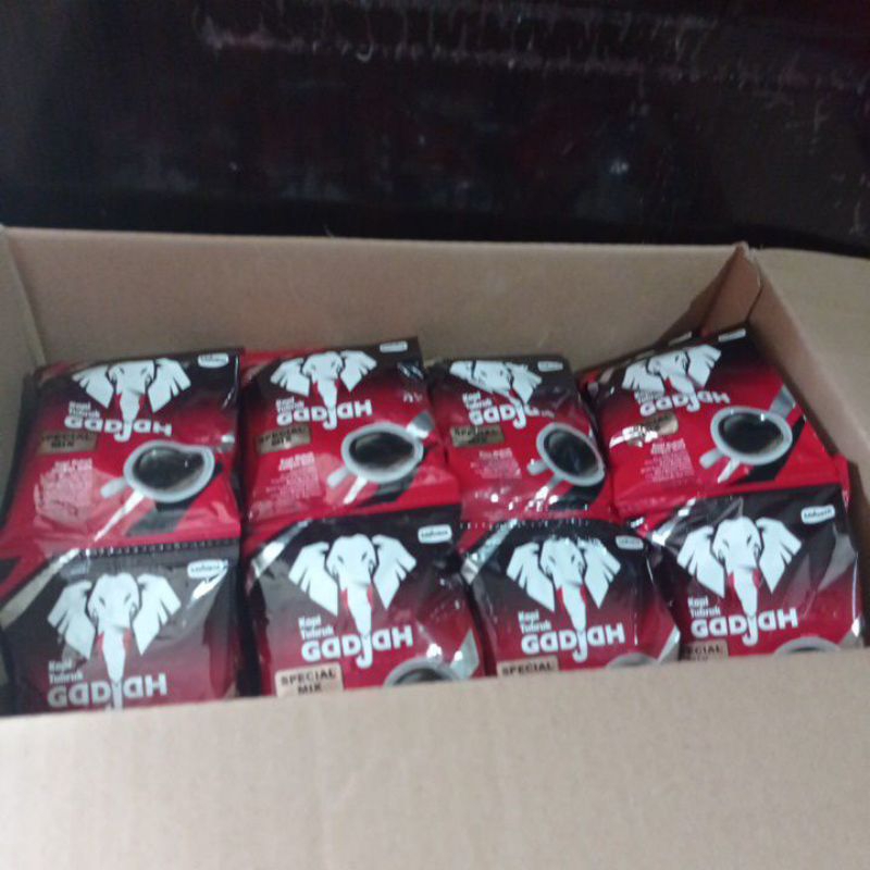 

kopi tubruk gadjah kopi bubuk dengan gula special mix 1 renteng 10 sachet 23gr