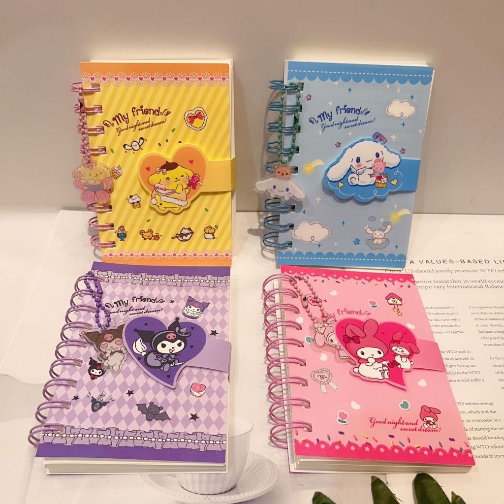 

Notebook Mini Ring Gantungan Akrilik Lucu Karakter Sanrio/ Memo Mini Ring + Gantungan Sanrio XQ 2006 Kuromi My Melody Cinnamoroll