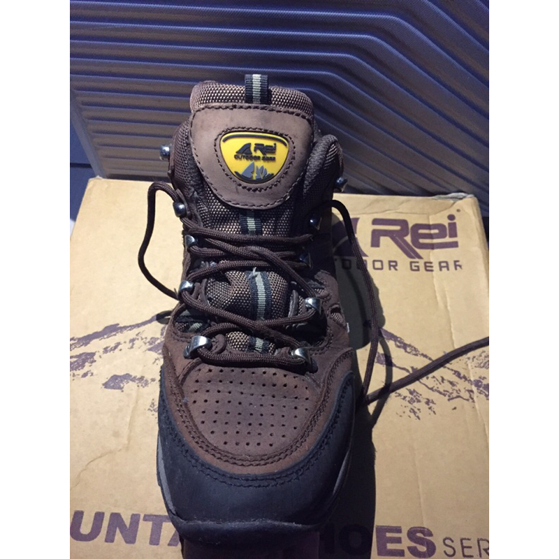 [THRIFT] Outdoor shoes