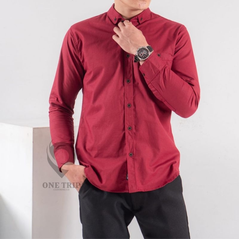 Baju Kemeja Lengan Panjang Pria Slimfit Bahan Formal Katun Sigaret Kerah V-Neck
