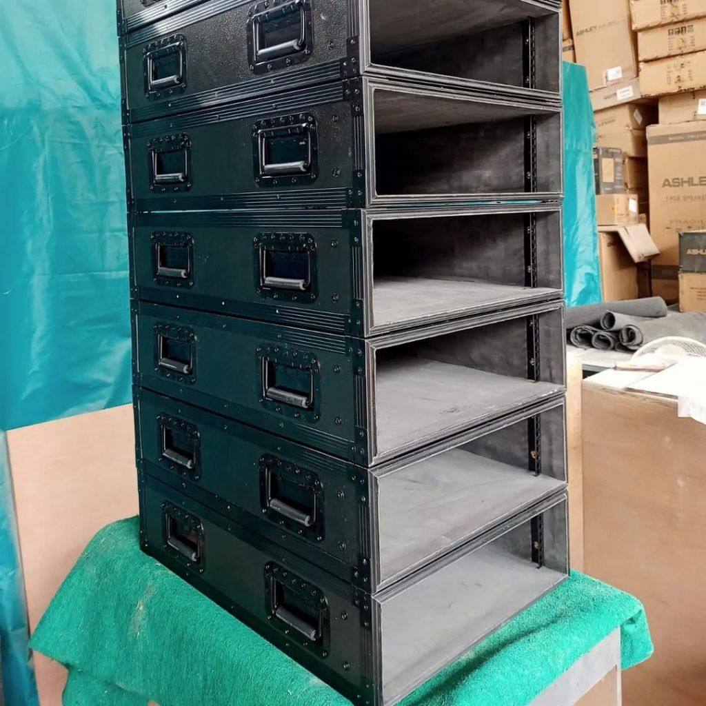 HARDCASE POWER 3U FIBER HARKIS POWER 3U Body Panjang 72cm 4 handle FIBER HITAM