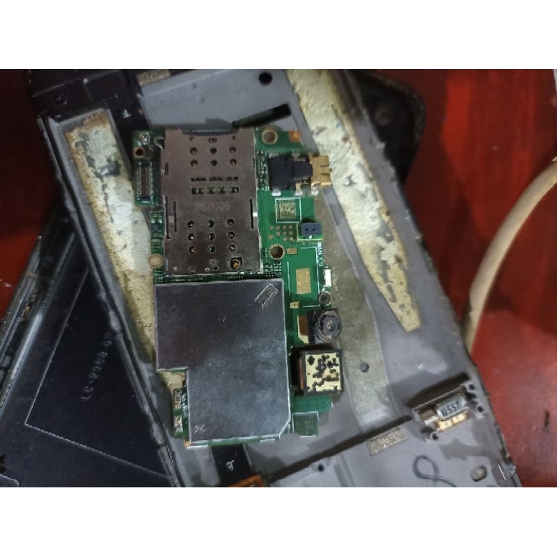 jual mesin only hp redmi 4x ram 2/16 no pola ,no sandi ,no akun mi (tested normal)jual mesin only sj