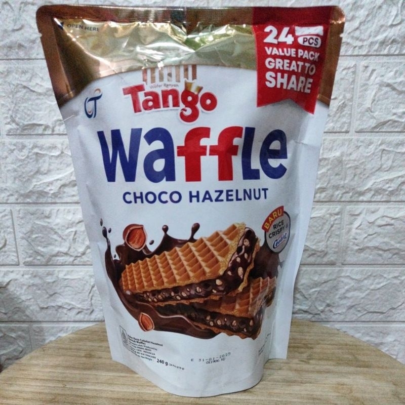 

TANGO Waffle Choco Hazelnut kemasan Pouch 240gr