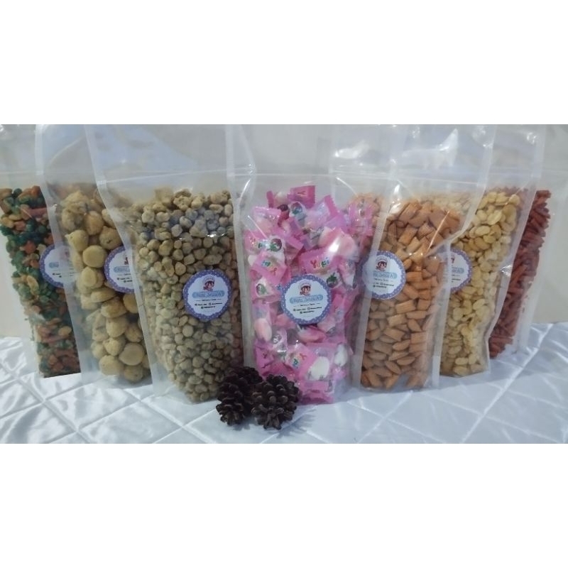 

Snack kiloan|hampers lebaran