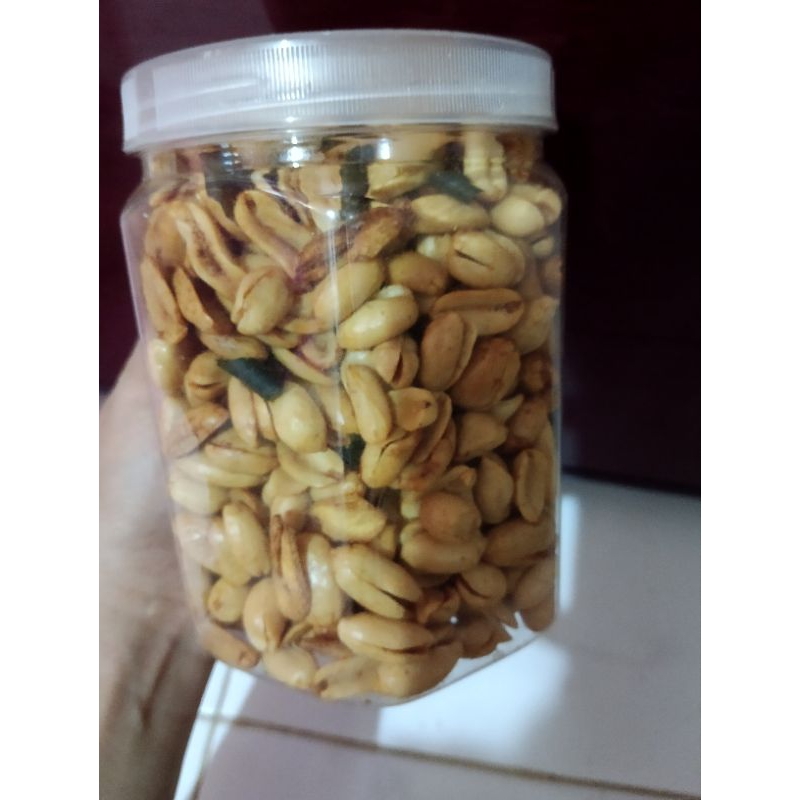 

kacang bawang + daun jeruk 250 gram