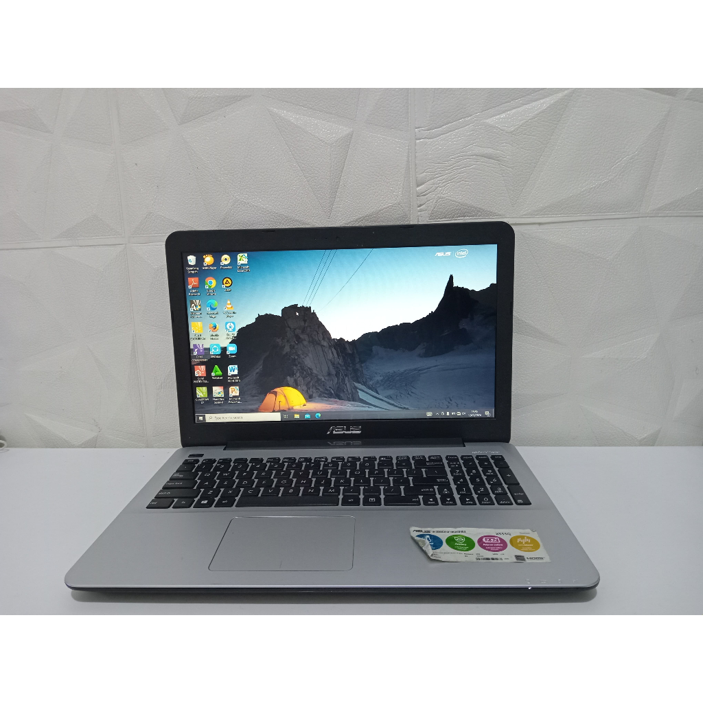 Laptop Asus X555Q RAM 8GB HDD 1TB processor AMD A 10-9620P UK 15inch NO MINUS NORMAL