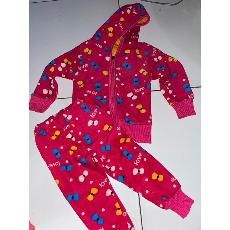 one set jaket anak perempuan preloved