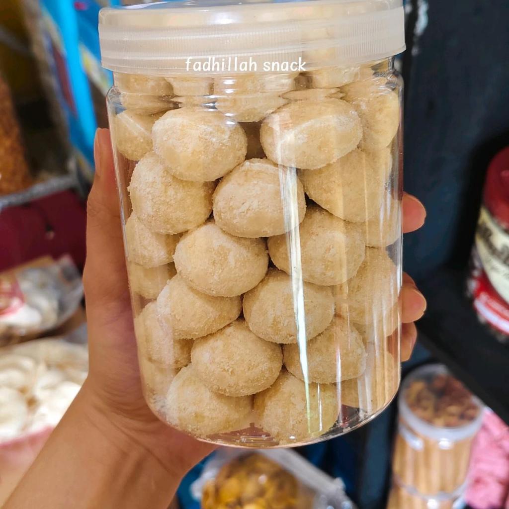 

Kue kering putri salju (bola salju)