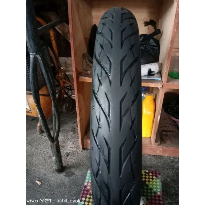 ban motor second ring 17 ukuran 70/90-17 tube type merek rendom,ban motor Vega,Astrea,Fu,Supra fit,R