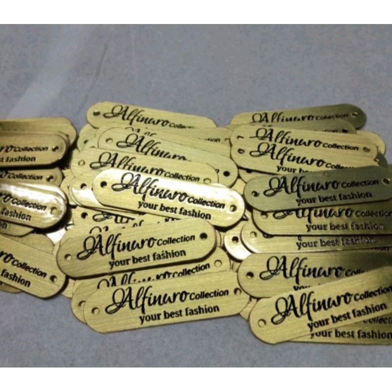 

Label plat hijab dan baju , bahan stainless stell dan plat kuningan bisa custom