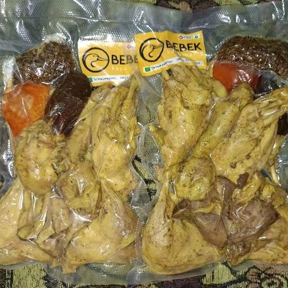 

1 Ekor Bebek Ungkep Bebek Kayu Manis