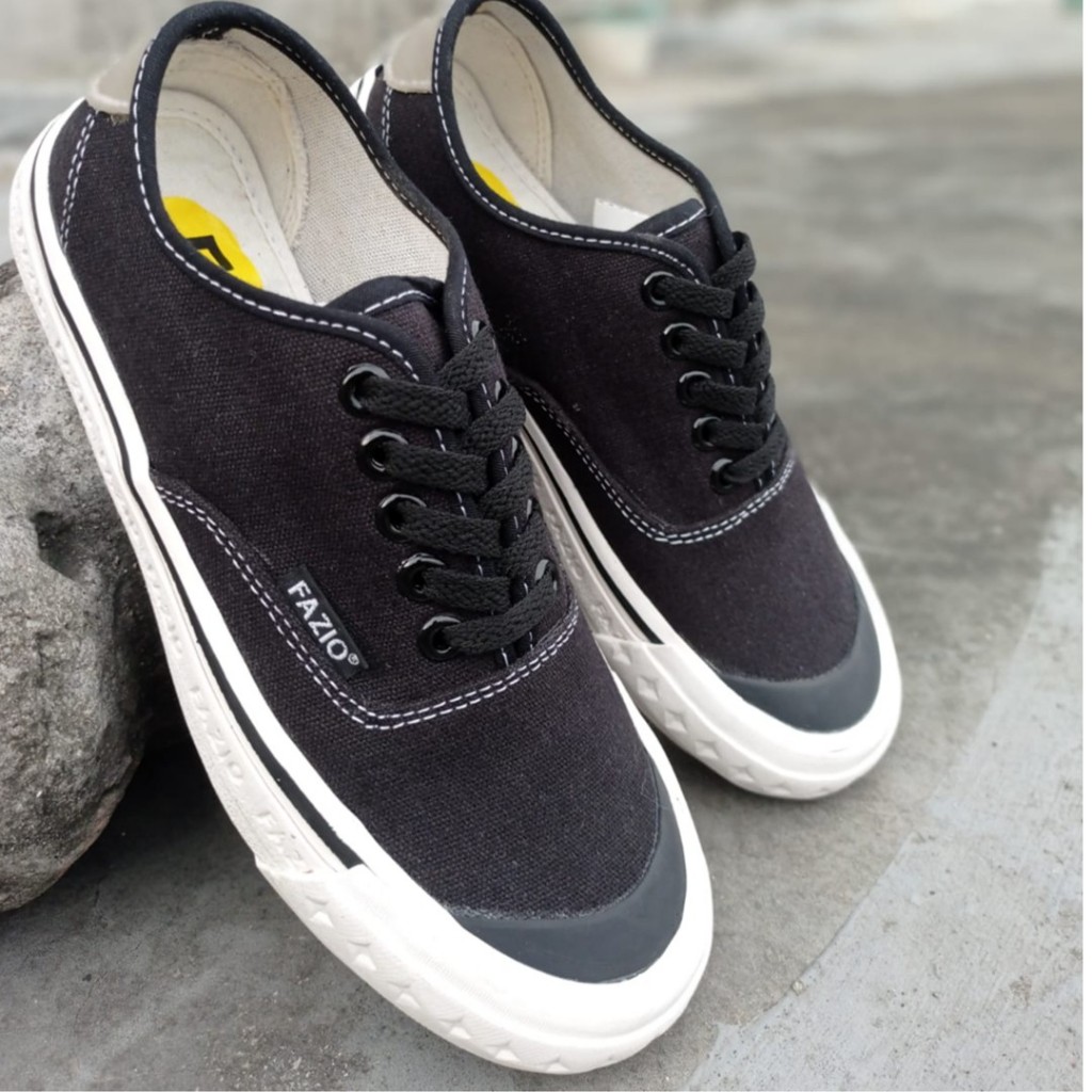 Fazio - Sepatu Unisex Venture Black White Sneakers Pria Wanita