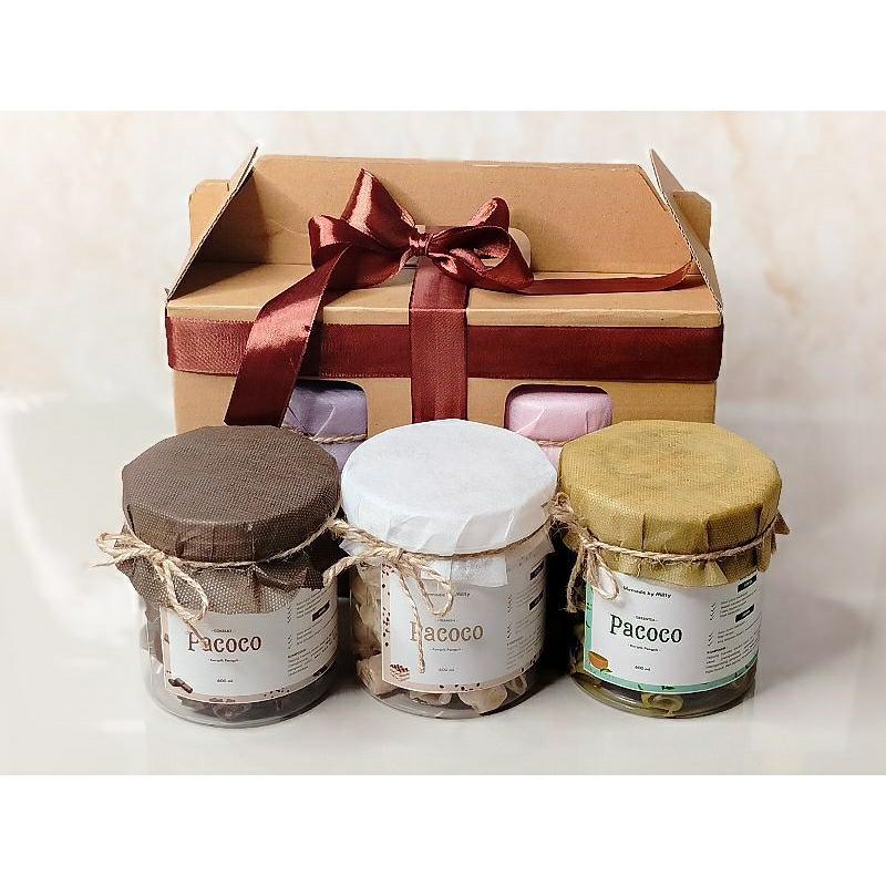 

PACOCO HAMPERS LEBARAN isi 2 toples keripik pangsit lumer